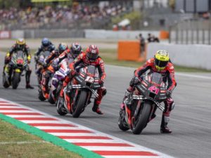 A.Espargaro fait le doublé à Barcelone, Bagnaia (…)